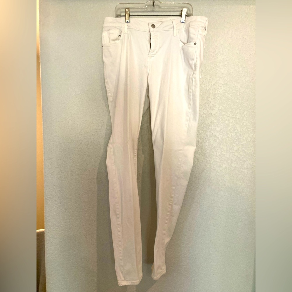 Old Navy Rockstar White Skinny Leg Jeans